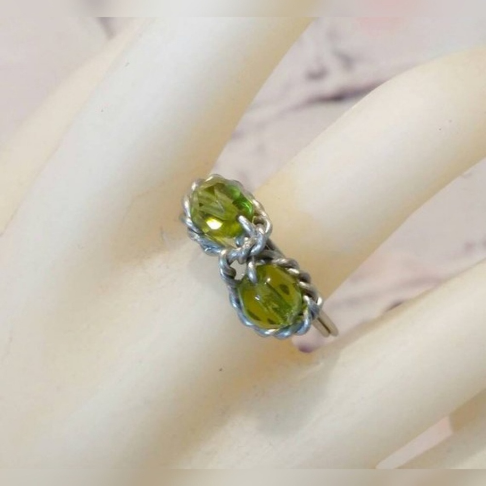 Green Crystal, Twisted Wire Ring, Hand Made 6 1/2